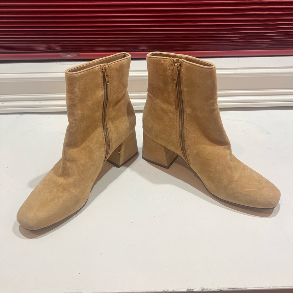 Steve Madden Camel Ankle Booties